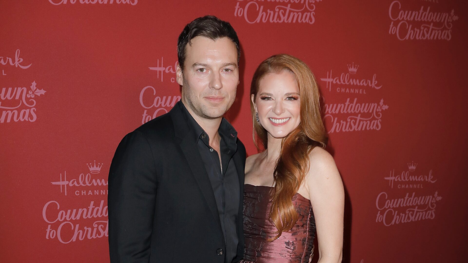 Peter Mooney and Sarah Drew