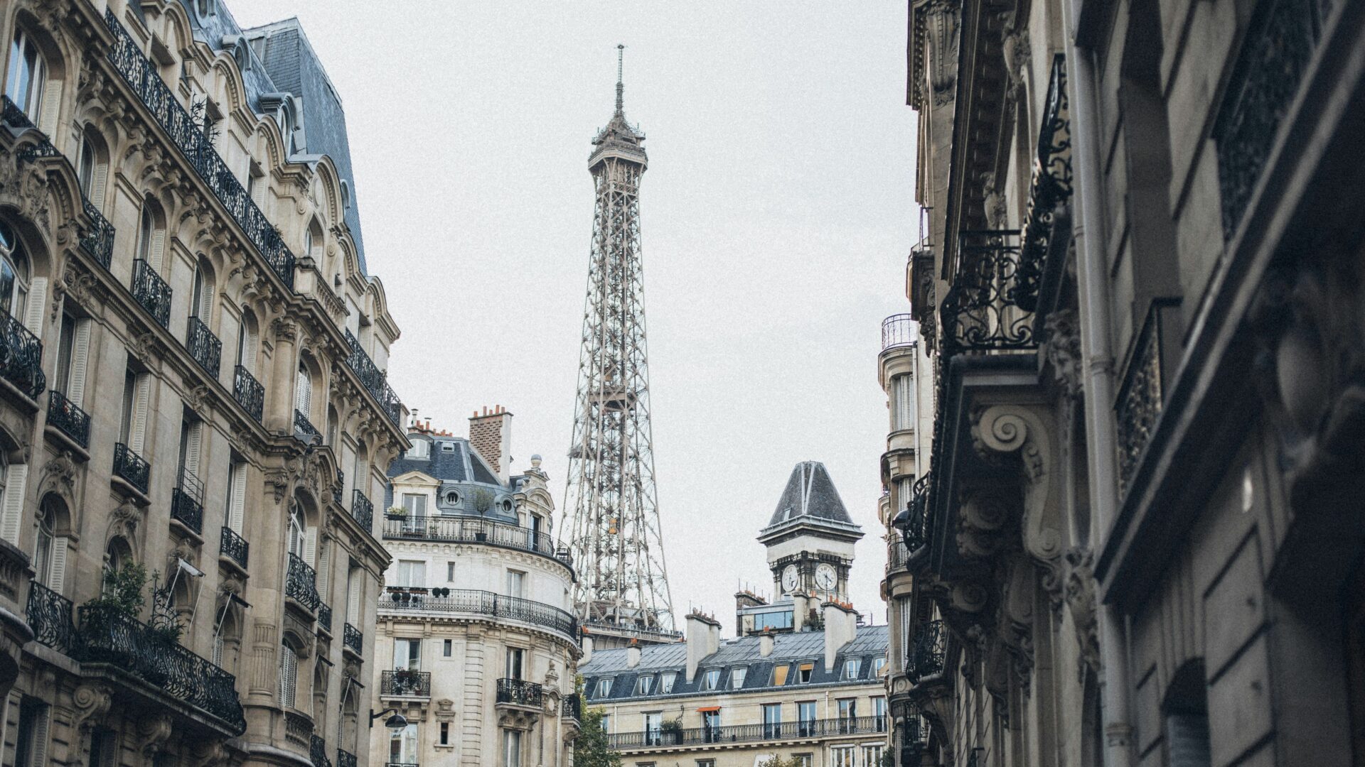 Paris, Madeline