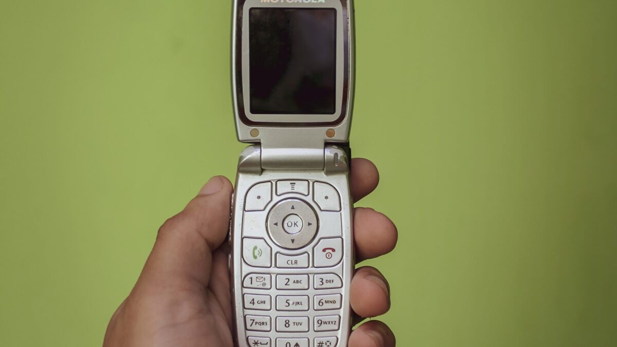 dumb phone